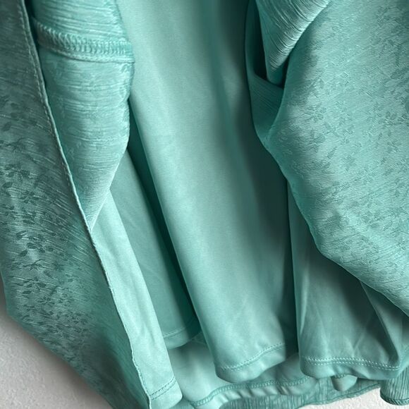 LC Lauren Conrad Satin Green Floral Balloon Sleeve Peasant Blouse Top Plus Sz 1x - Picture 10 of 12